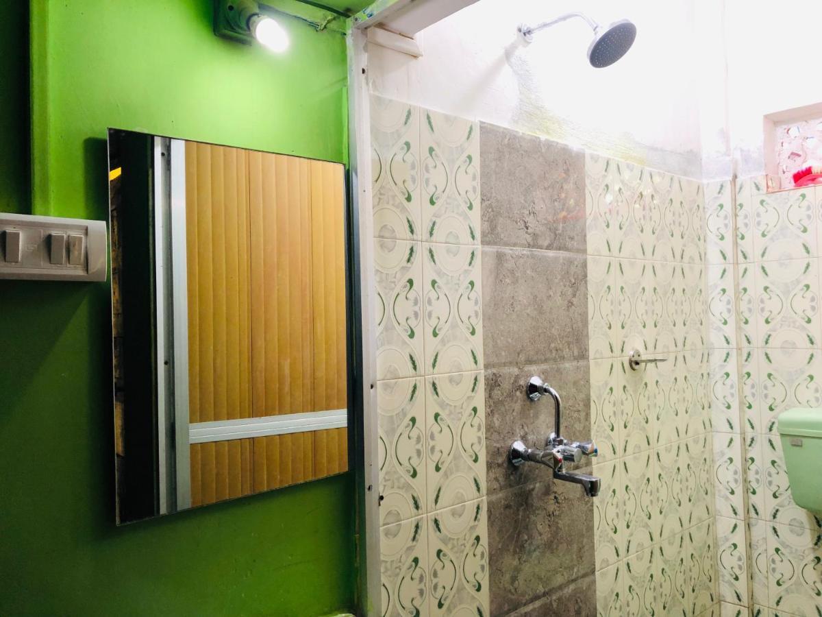 Savitri Guest House Arambol Exterior photo